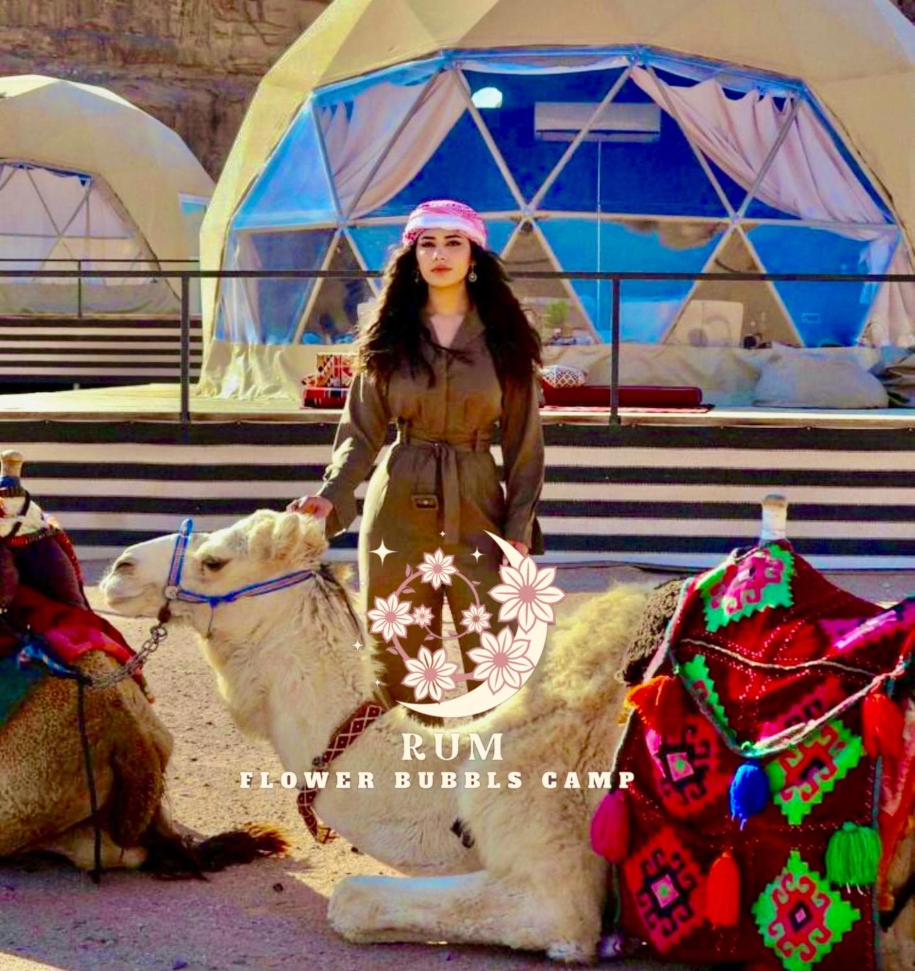 Rum Flower Bubbles Luxury Camp Wadi Rum Eksteriør billede