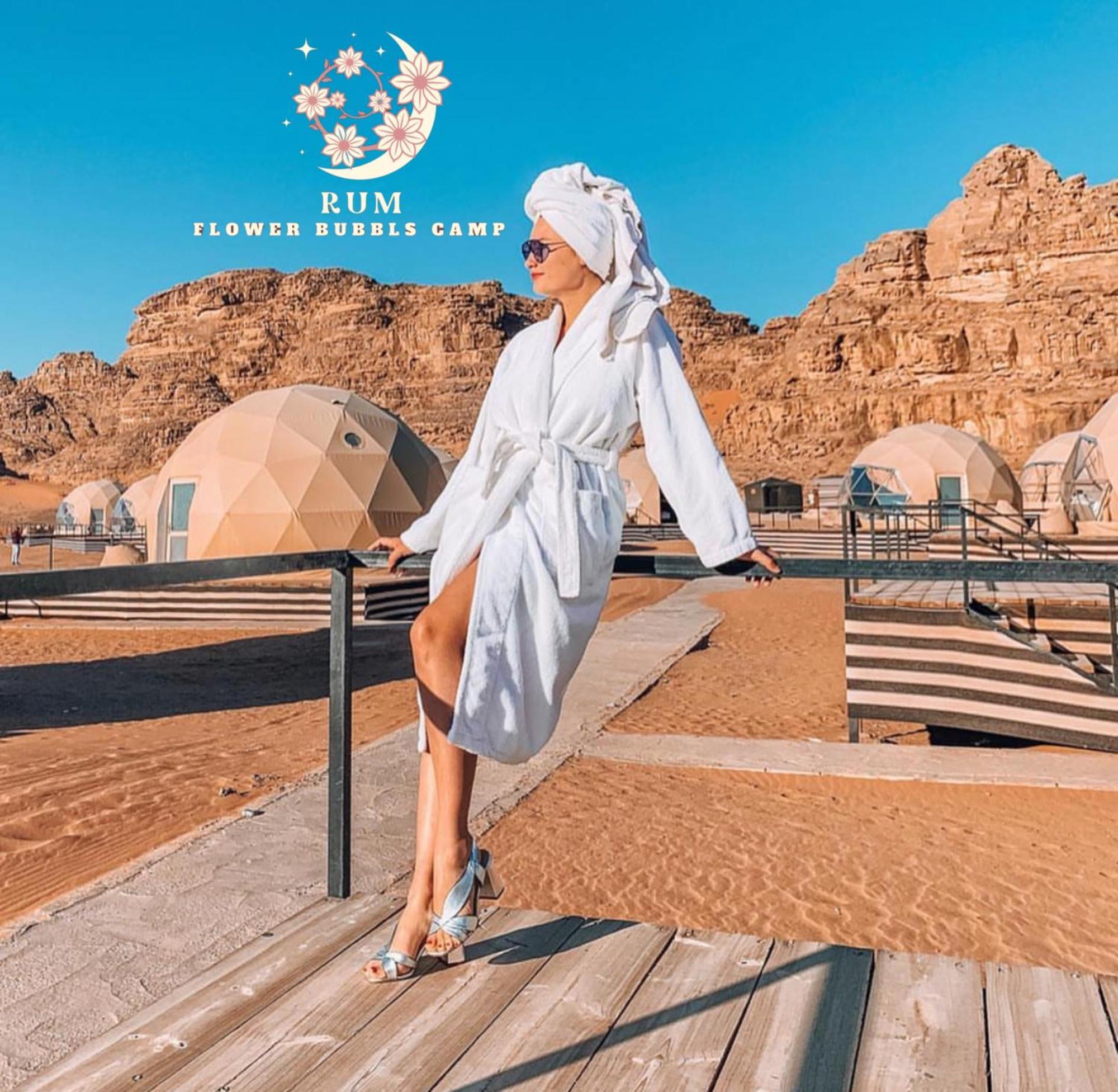 Rum Flower Bubbles Luxury Camp Wadi Rum Eksteriør billede