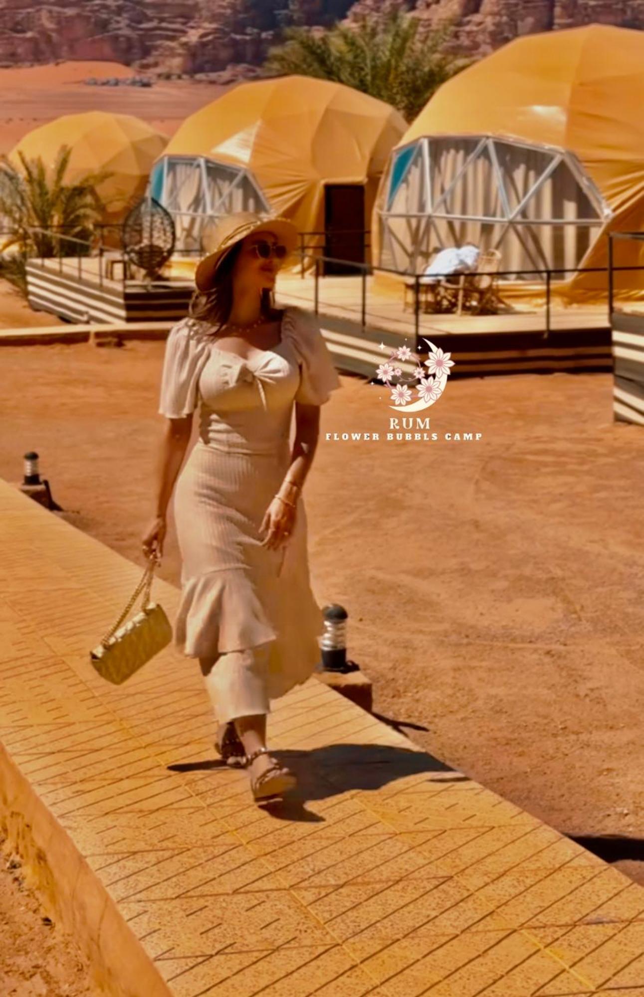 Rum Flower Bubbles Luxury Camp Wadi Rum Eksteriør billede