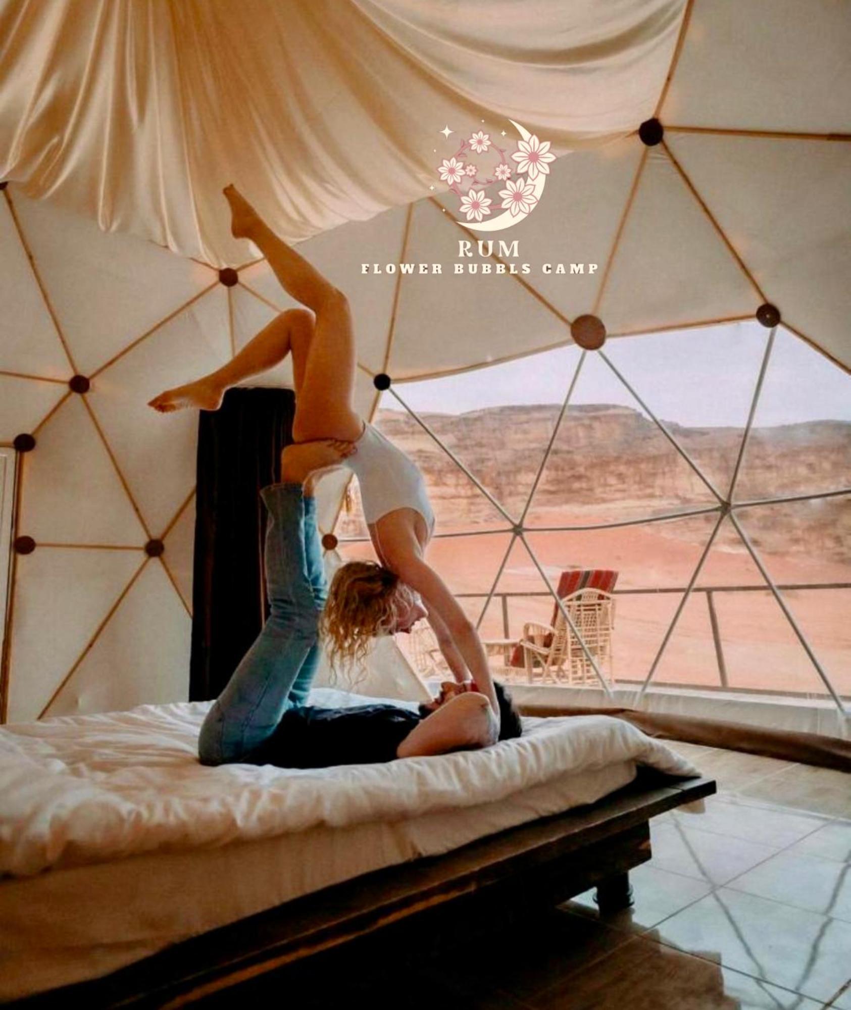 Rum Flower Bubbles Luxury Camp Wadi Rum Eksteriør billede