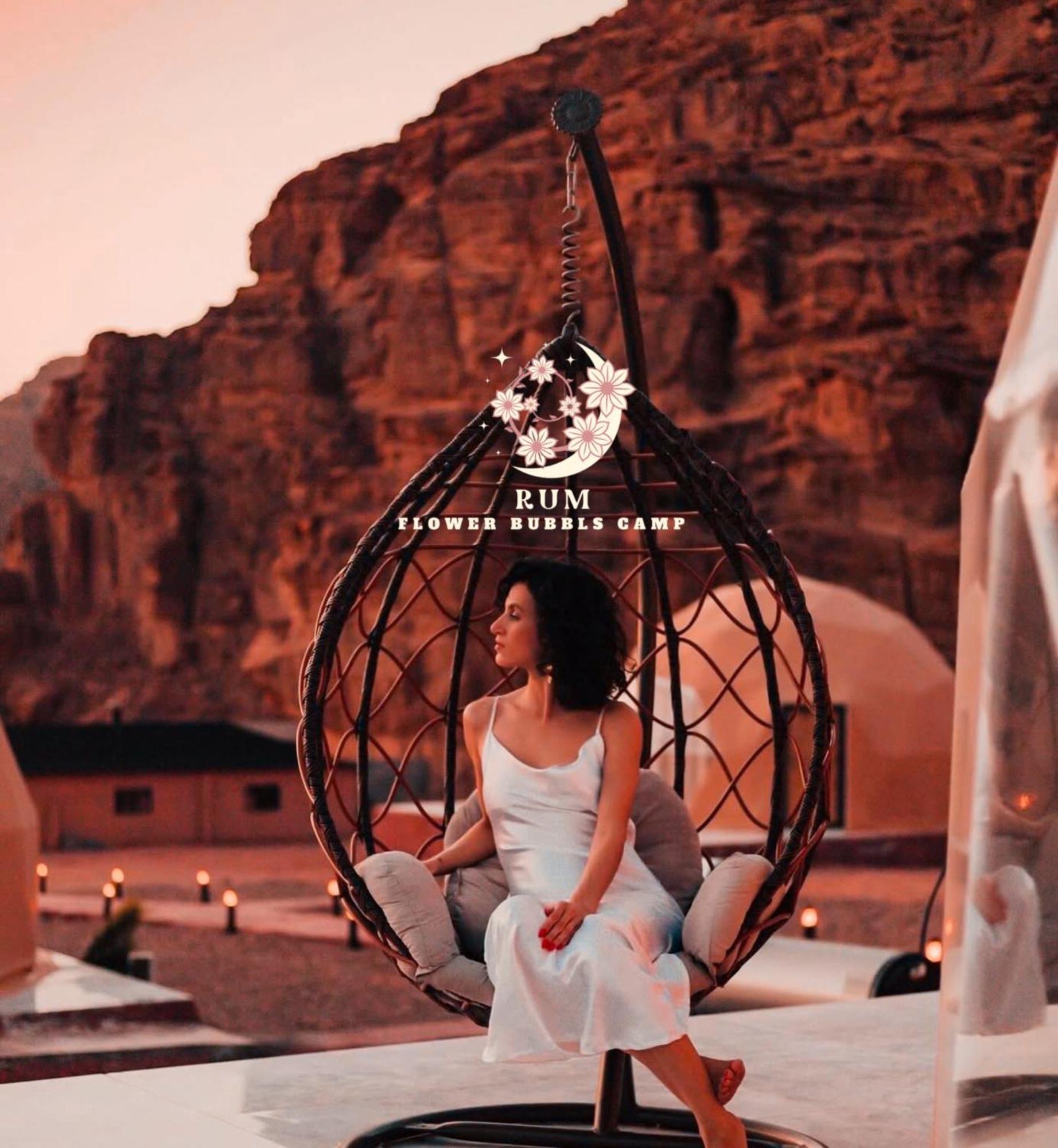 Rum Flower Bubbles Luxury Camp Wadi Rum Eksteriør billede